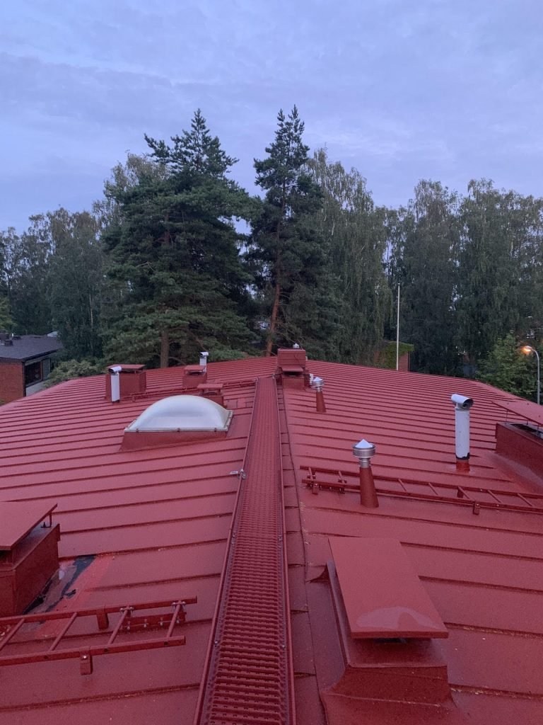 Lauttasaari Peltikaton maalaus